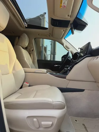 تويوتا لاند كروزر gxr بدون تربوToyota Land Cruiser GXR 2023 | GCC Specs | Pristine Condition-13