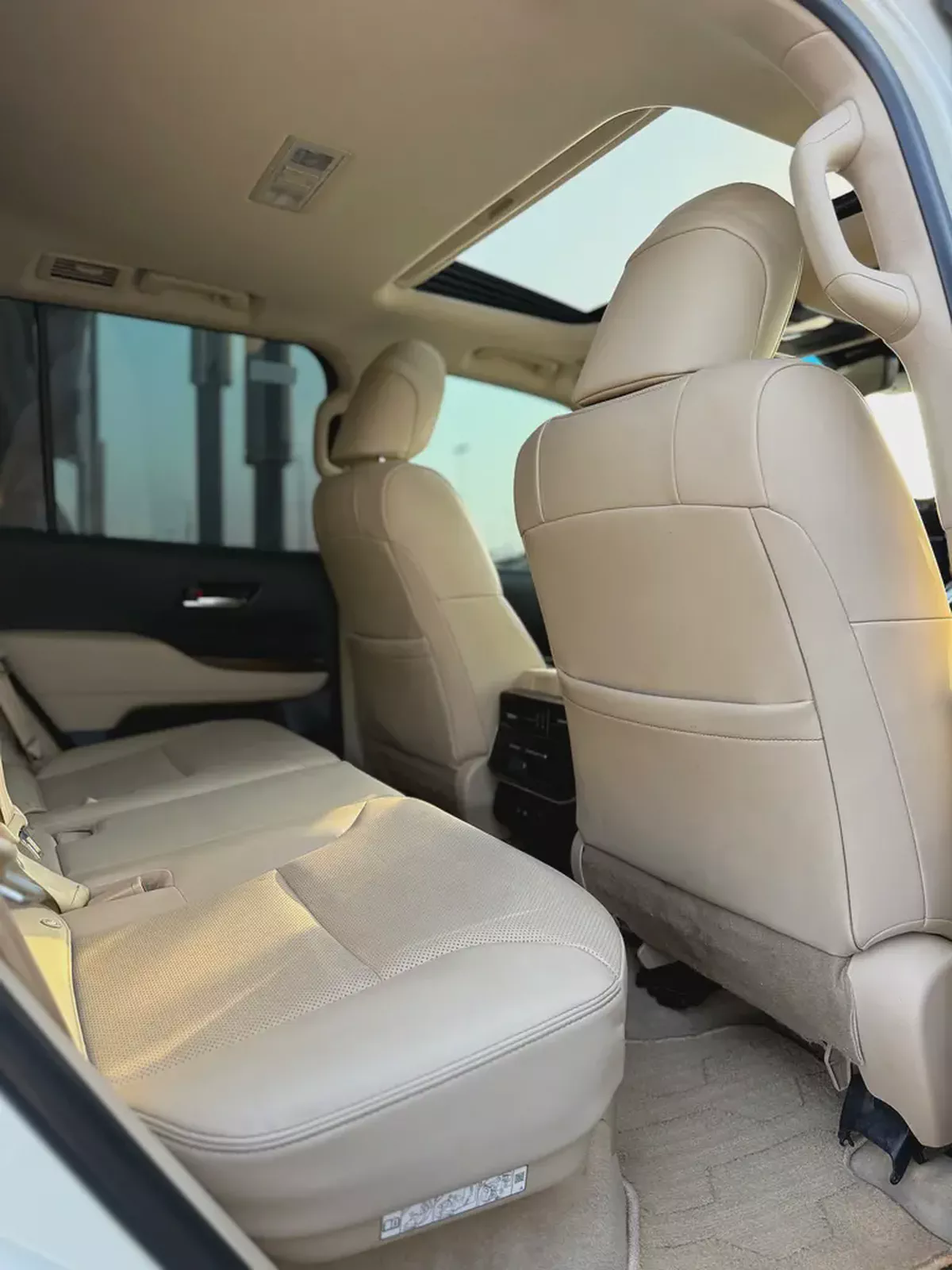 تويوتا لاند كروزر gxr بدون تربوToyota Land Cruiser GXR 2023 | GCC Specs | Pristine Condition-14-14