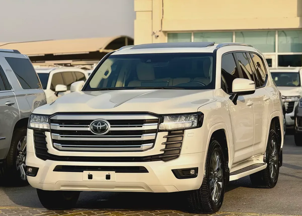 تويوتا لاند كروزر gxr بدون تربوToyota Land Cruiser GXR 2023 | GCC Specs | Pristine Condition-2-2