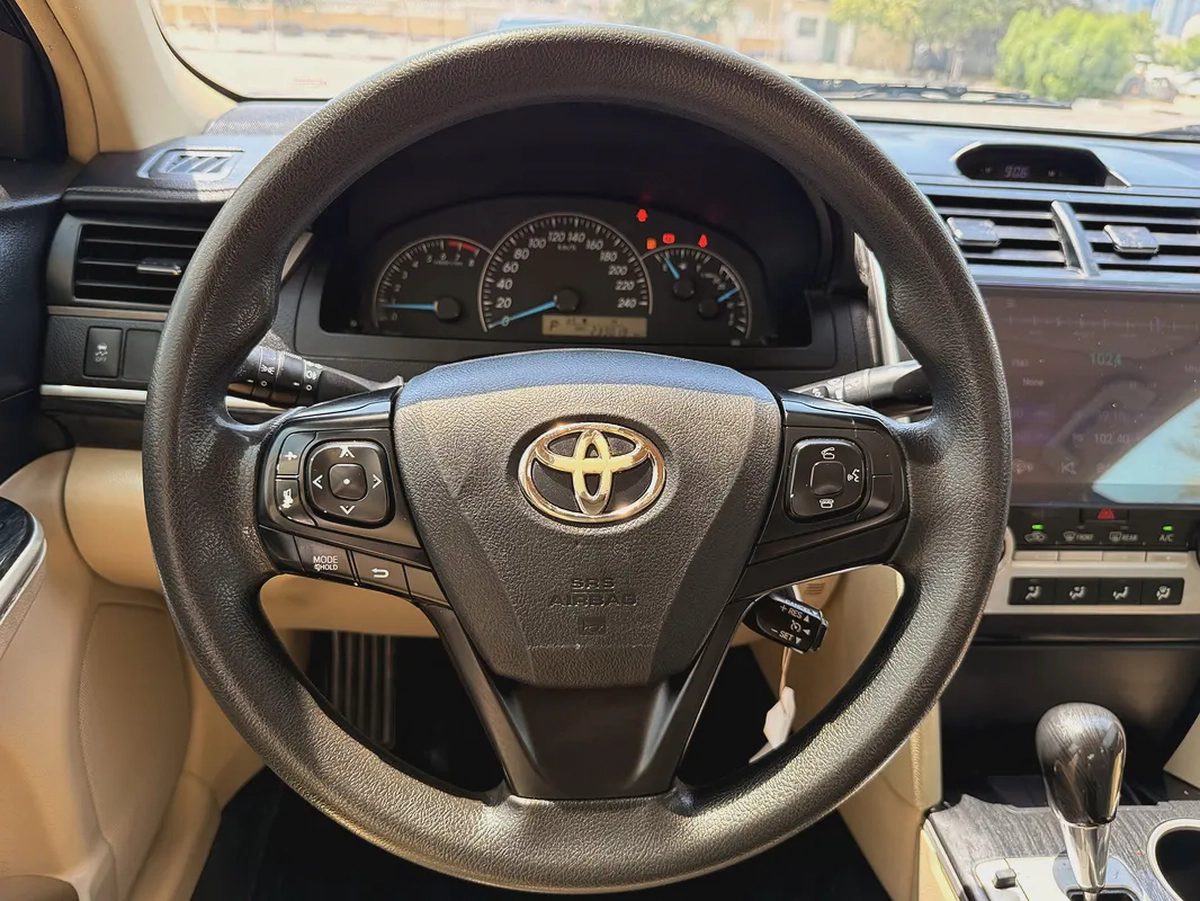 Toyota Camry GL v4 2.5 2017 Model GCC Specs In Very Good Condition