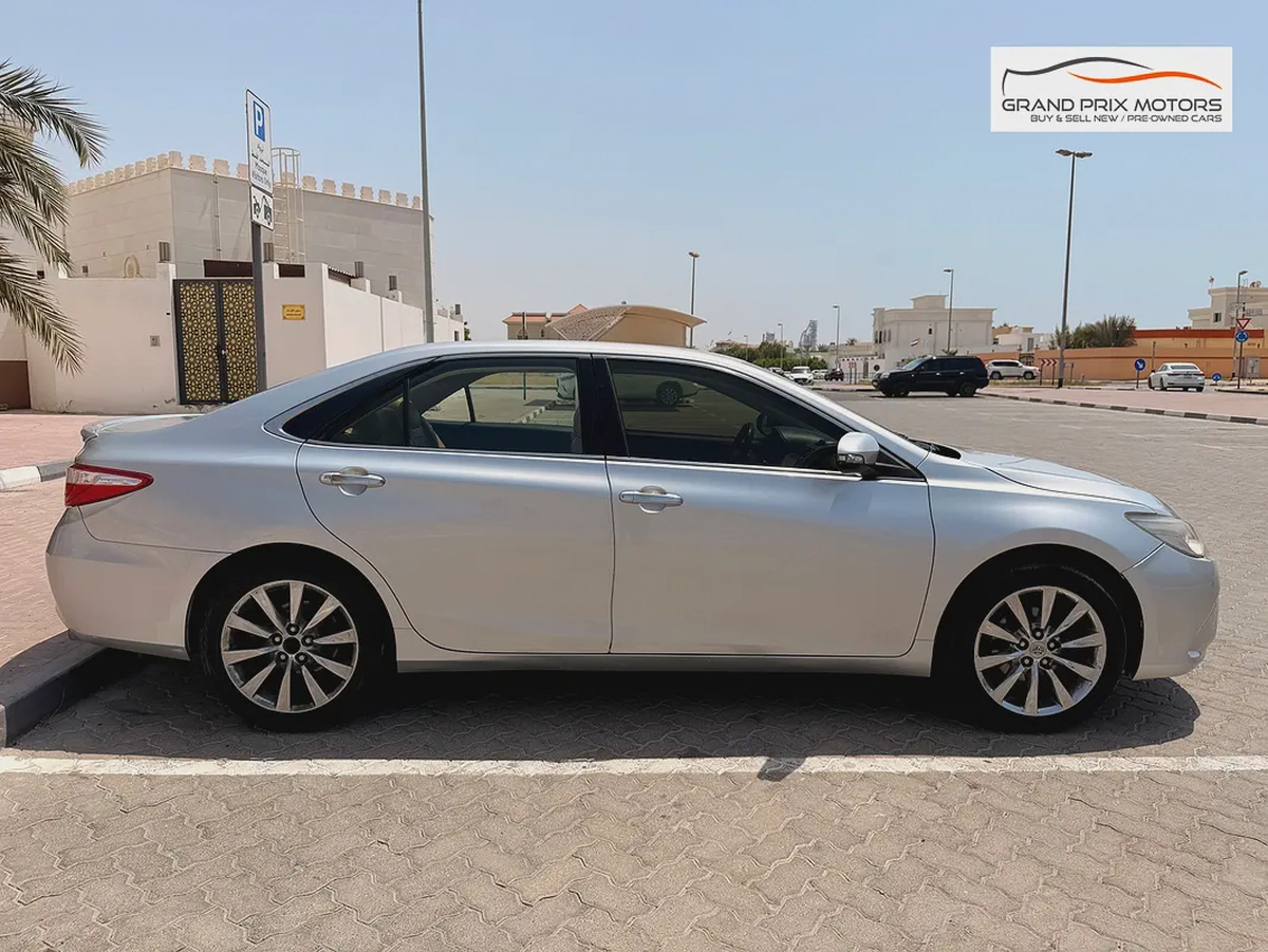Toyota Camry GL v4 2.5 2017 Model GCC Specs In Very Good Condition