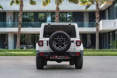 3,232 P.M |  Wrangler Unlimited Rubicon | 0% Downpayment | JEEP MAINTAINED!-4