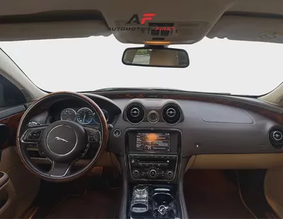 2014 Jaguar XJ Luxury (LWB) | GCC Specs-5
