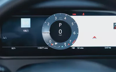 2025 Land Rover Range Rover Velar Dynamic SE – American Specs, Immaculate-15