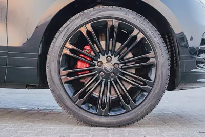 2025 Land Rover Range Rover Velar Dynamic SE – American Specs, Immaculate-5