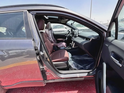 2025 TOYOTA COROLLA CROSS 1.8L HYBRID PETROL A/T SUNROOF FULL GCC BRAND NEW 0KM-11