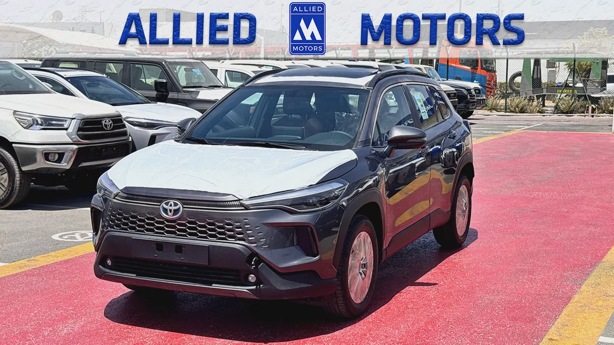 2025 TOYOTA COROLLA CROSS 1.8L HYBRID PETROL A/T SUNROOF FULL GCC BRAND NEW 0KM