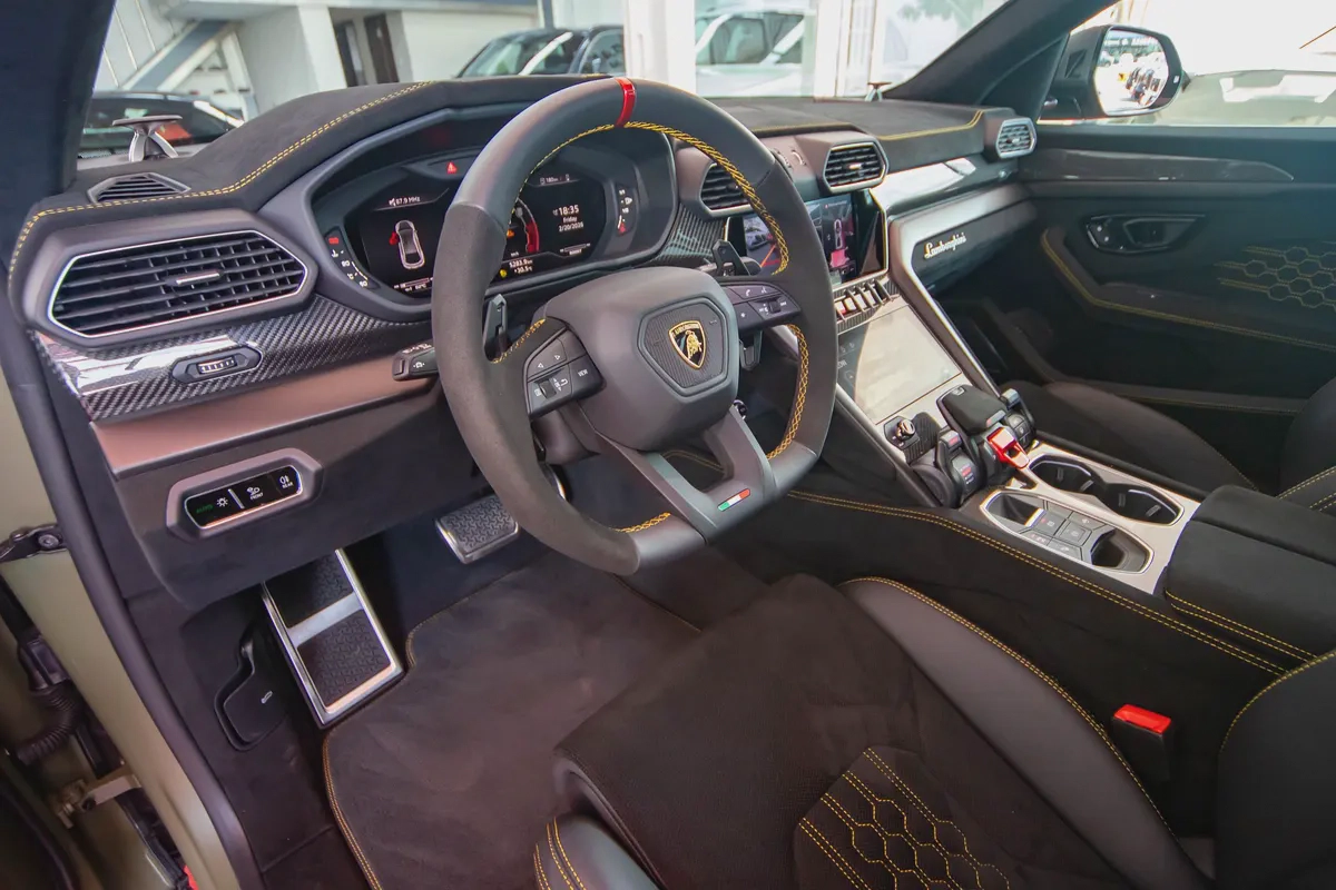 Lamborghini Urus Performante | 2024 | Full Carbon Fiber | Under Warranty-9-9