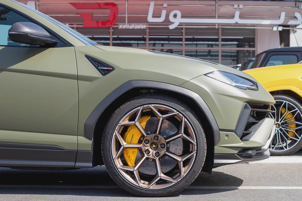 Lamborghini Urus Performante | 2024 | Full Carbon Fiber | Under Warranty-7-7