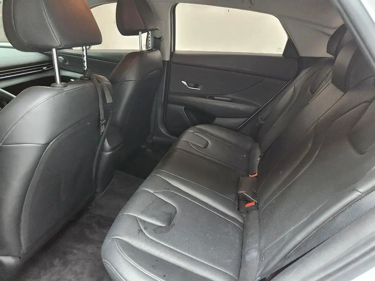 2023 Hyundai Avante - Korean Specs - Like New-4-4