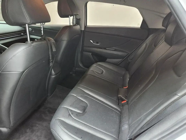2023 Hyundai Avante - Korean Specs - Like New
