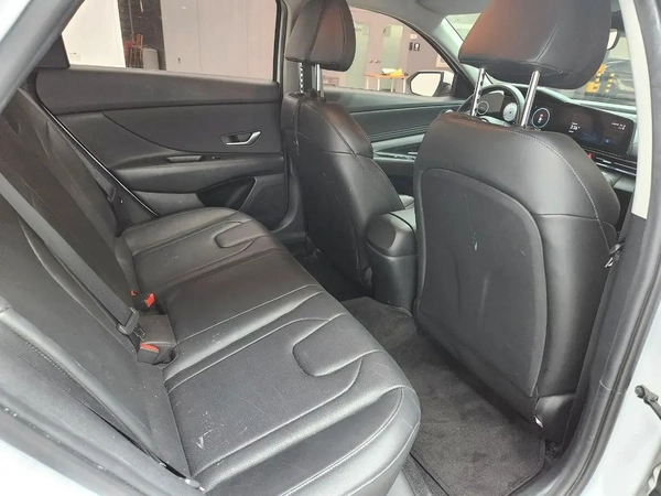 2023 Hyundai Avante - Korean Specs - Like New