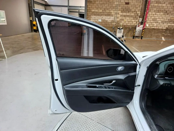 2023 Hyundai Avante - Korean Specs - Like New
