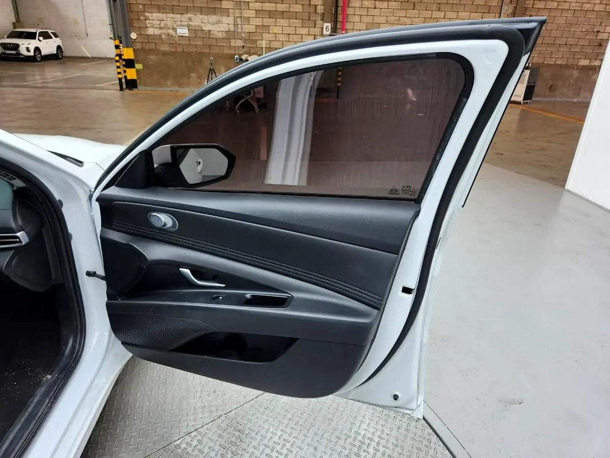 2023 Hyundai Avante - Korean Specs - Like New-16-16