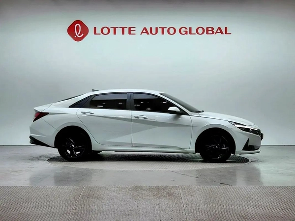 2023 Hyundai Avante - Korean Specs - Like New