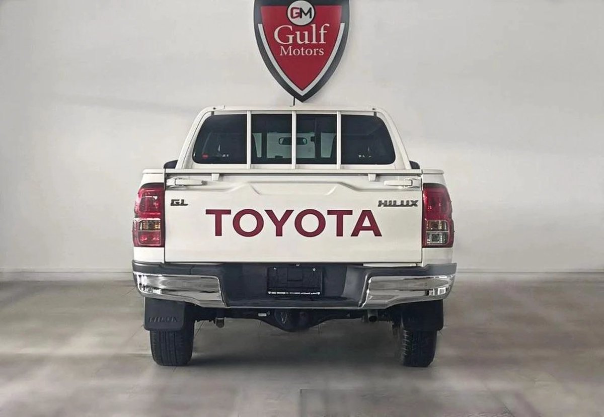 Toyota Hilux GL 2.7L-4CYL EXCELLENT CONDITION - 4WD MANUAL GEAR