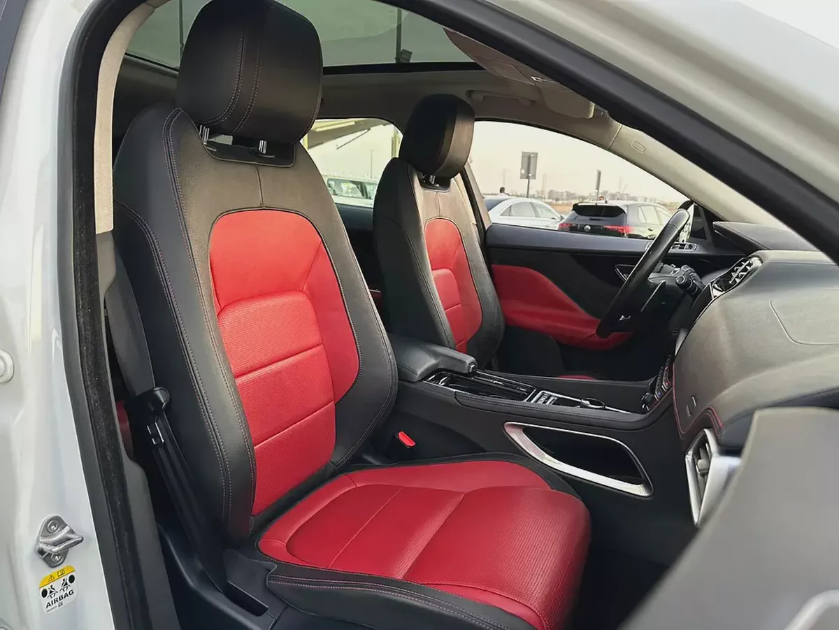 (2019) JAGUAR F PACE //R-SPORT// GCC FULL OPTION -EXCELLENT CONDITION--15-15
