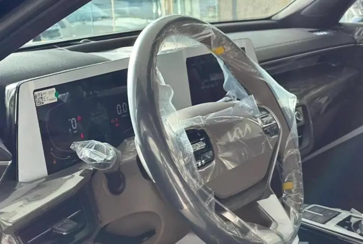 2026 Kia K8-14-14