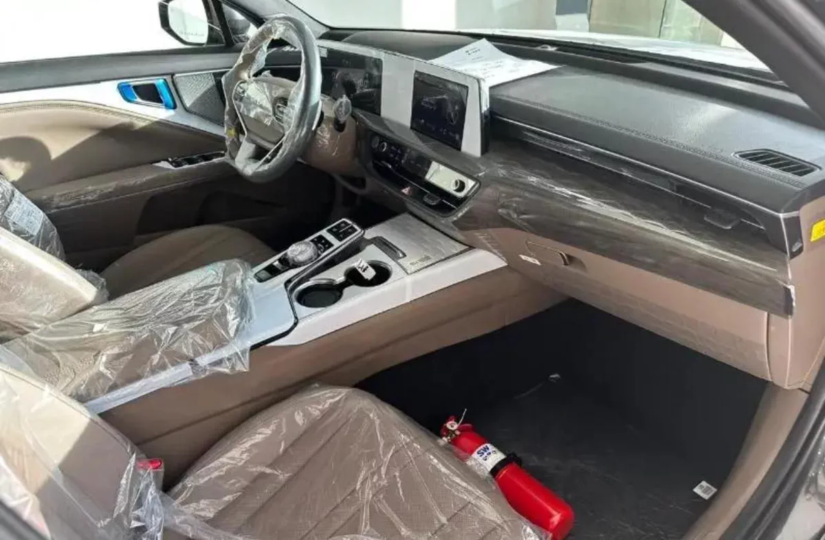 2026 Kia K8-16-16