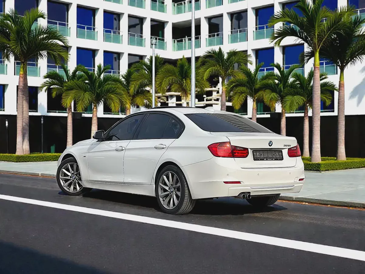 BMW | 3 SERIES |  328i Modern | ORIGINAL PAINT | FREE ACCIDENT | LOW MILEAGE-6-6