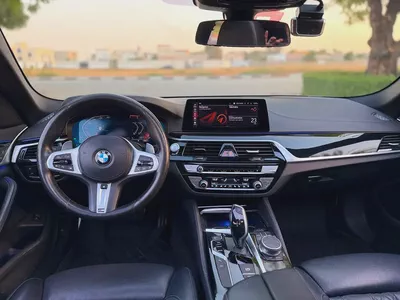 BMW 5-Series 520i 2020 - Korean Specs - Luxury Sedan-18