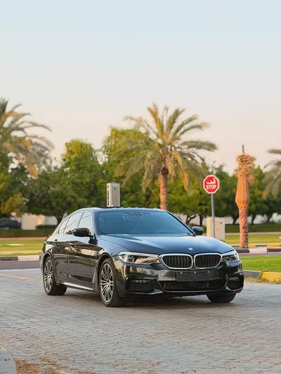 BMW 5-Series 520i 2020 - Korean Specs - Luxury Sedan-1