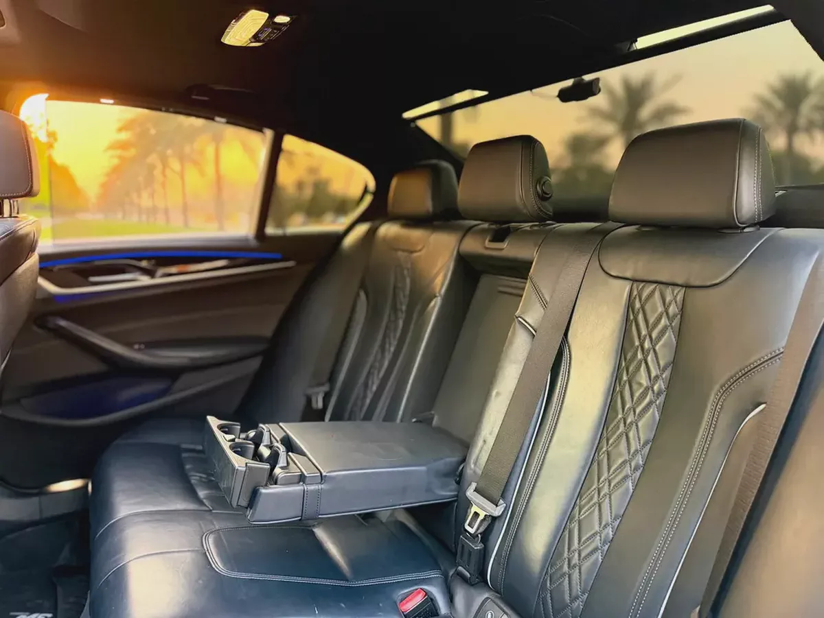 BMW 5-Series 520i 2020 - Korean Specs - Luxury Sedan-14-14