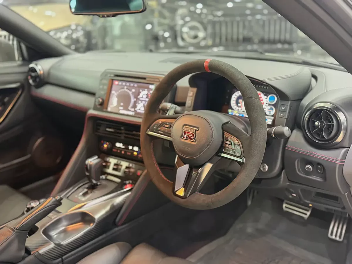 2019 Nissan GT-R Nismo | European Specs | Low Mileage l 1300 Hp-7-7