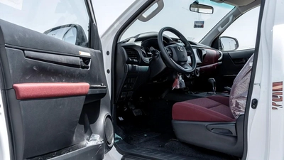 2026 Toyota Hilux SC GLX 2.8L AT Diesel (White-Red)-12