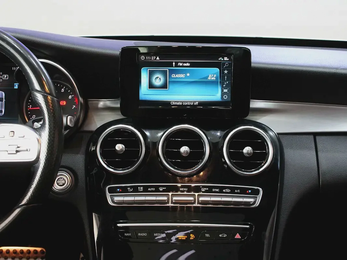 2019 - Mercedes-Benz C200 | GCC-16-16