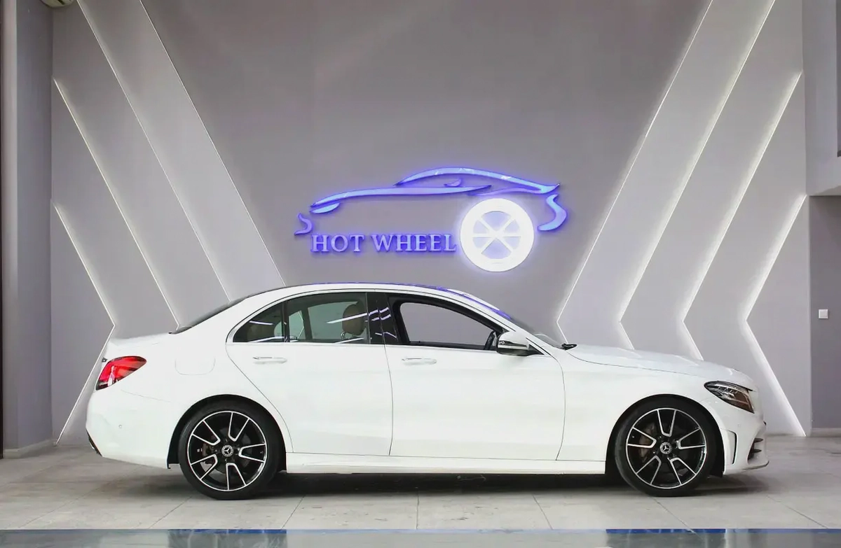 2019 - Mercedes-Benz C200 | GCC-5-5