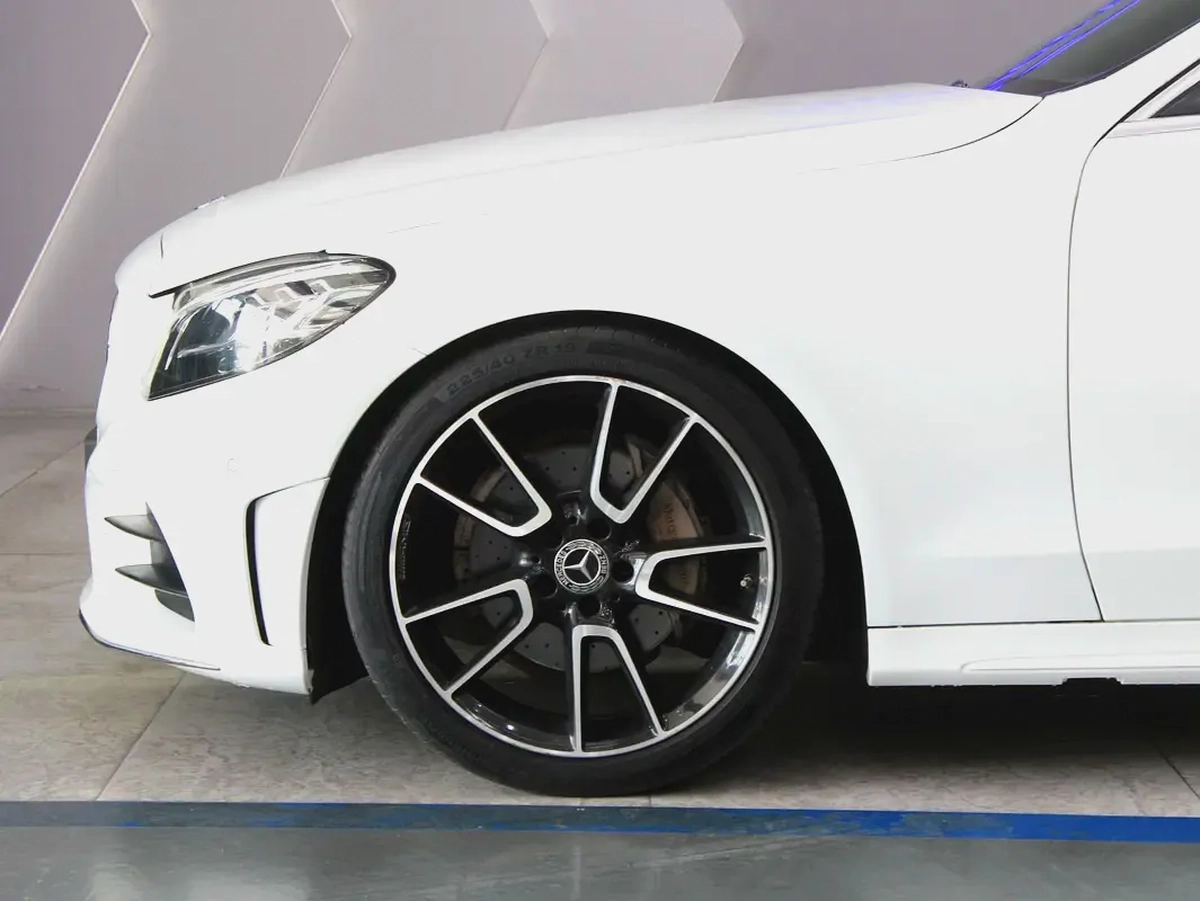 2019 - Mercedes-Benz C200 | GCC-7-7