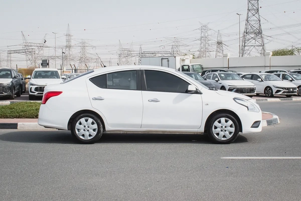 2022 - NISSAN SUNNY - GCC SPECS - EXCELLENT CONDITION - FULL SERVICE HISTORY