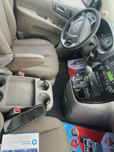 Kia Sedona Limited 2011 - American Specs-6