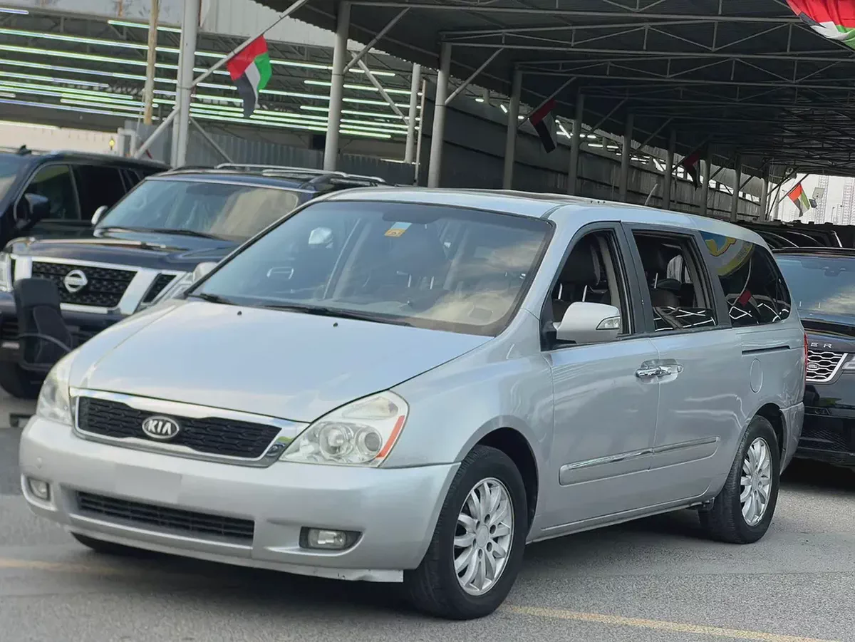 Kia Sedona Limited 2011 - American Specs-1-1