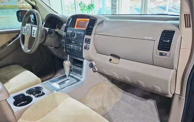 SE 4WD . GCC Specs . Excellent Condition-15