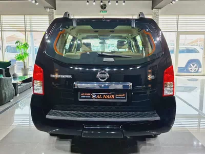 SE 4WD . GCC Specs . Excellent Condition-4