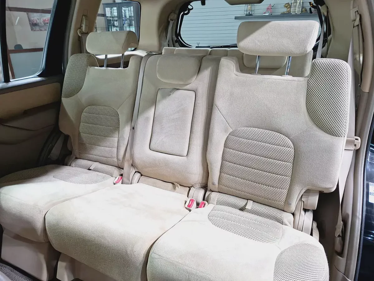 SE 4WD . GCC Specs . Excellent Condition-13-13
