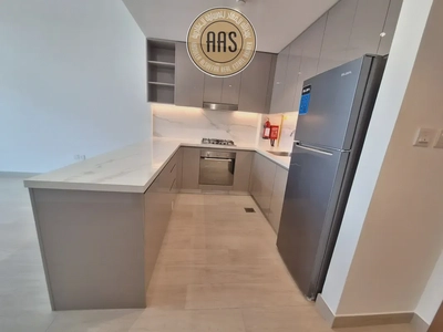 Brand New Luxurious 1bhk Flat With Chiller Free-12