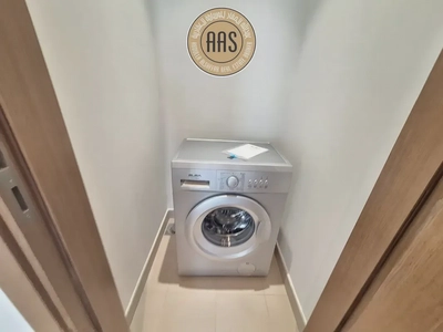 Brand New Luxurious 1bhk Flat With Chiller Free-9