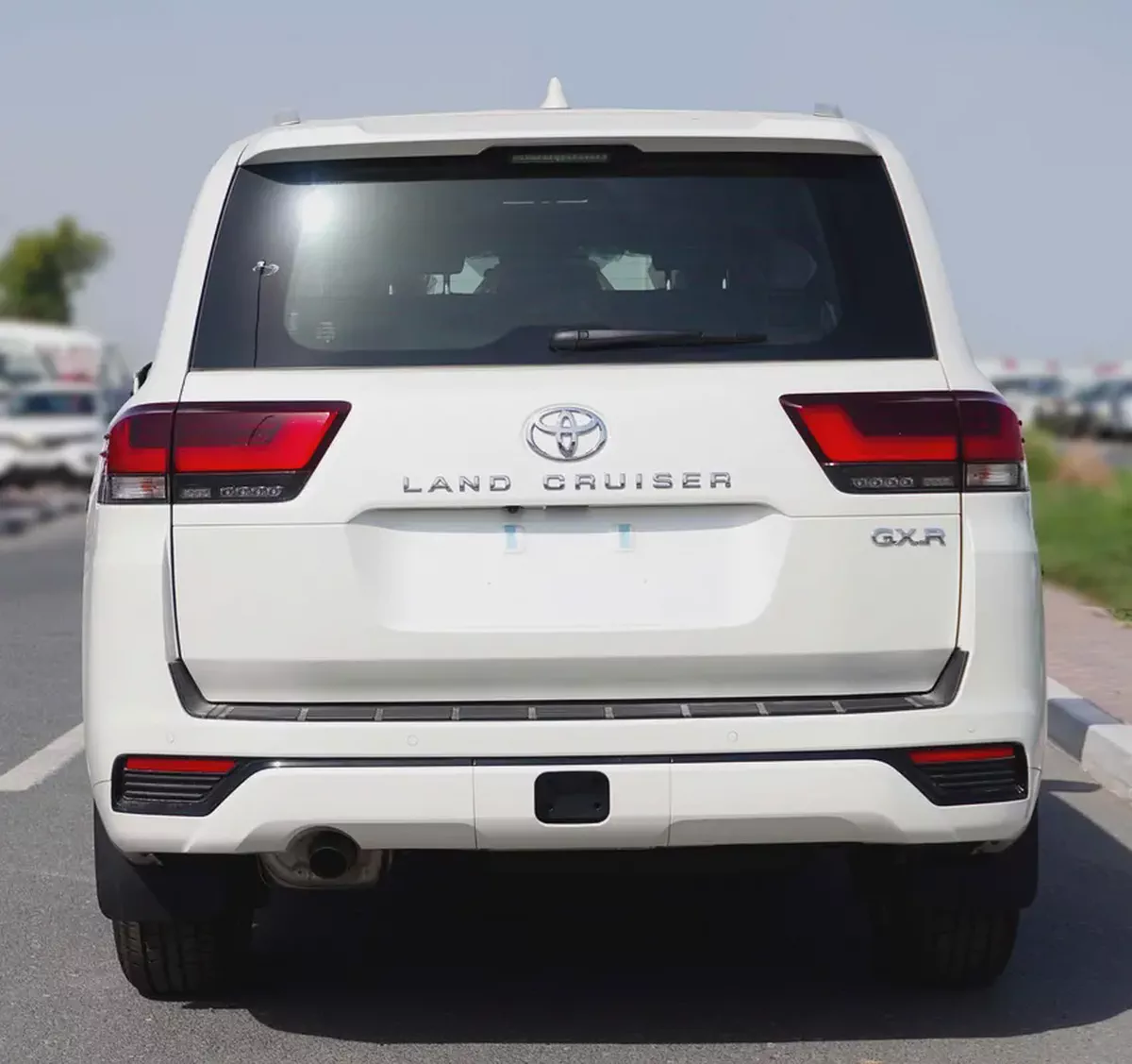 Toyota Land Cruiser 2026 GXR 4.0 GCC Specs With Radar-5-5