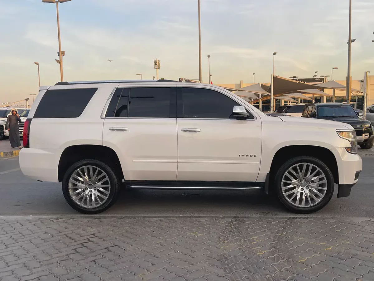 Chevrolet Tahoe 2018 Premium - American Specs-8-8
