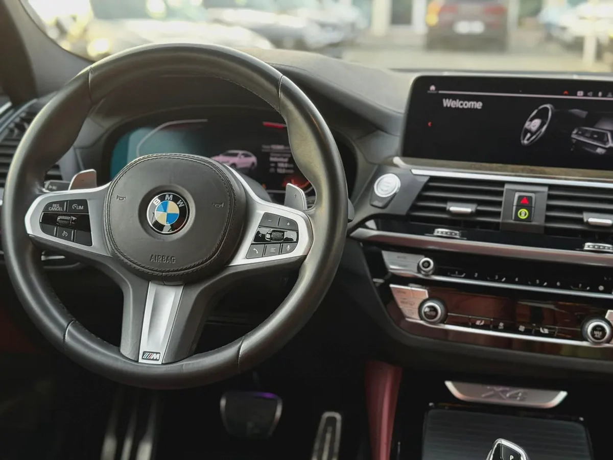 (2021) BMW// X4 XDRIVE 30I// GCC// FULL OPTIONS//GOOD CONDITION//-12-12