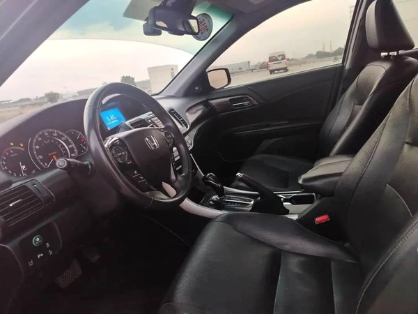 هوندا أكورد TOURING V6 أوراق جمارك