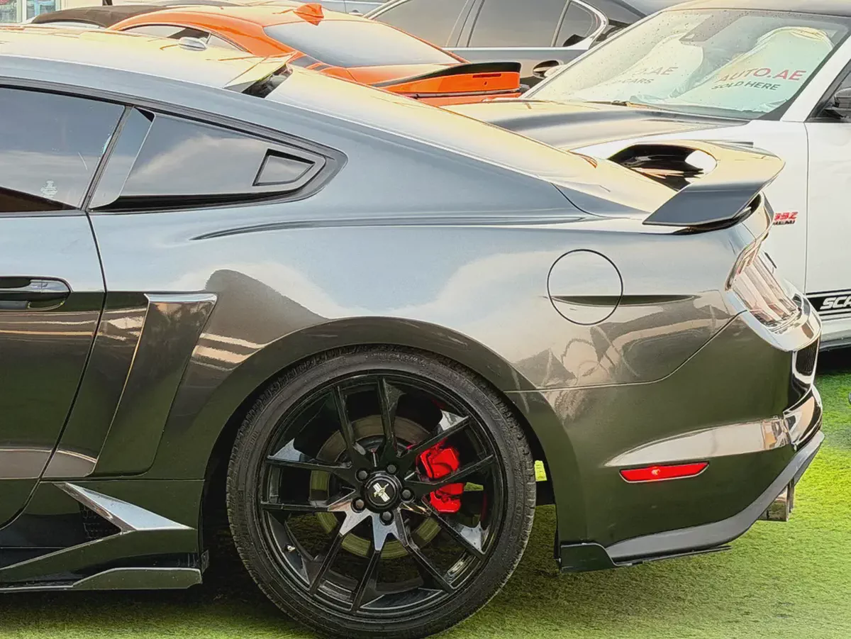 Ford Mustang GT 2019 American Specs-2-2