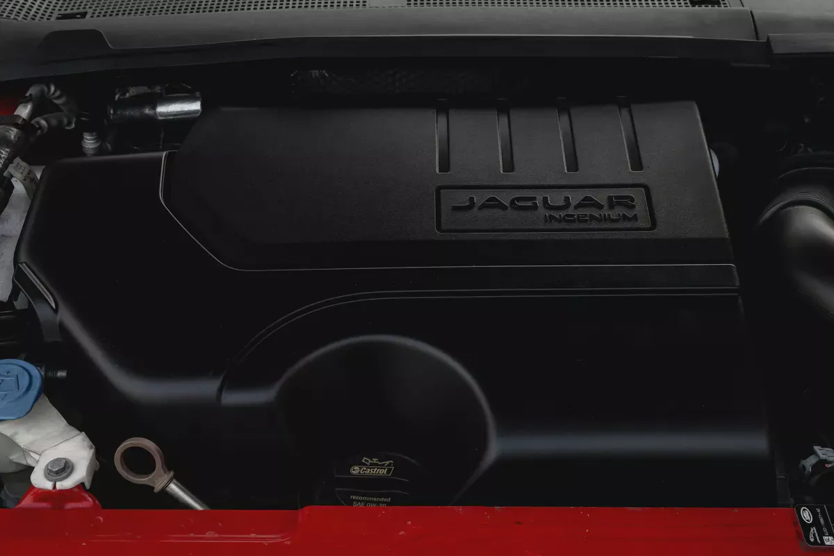 1,371 P.M |  E-Pace R-Dynamic S | 0% Downpayment | FULL OPTION!-12-12