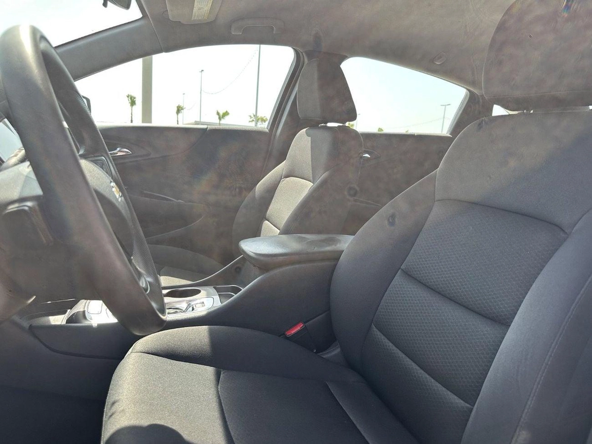 Chevrolet Malibu LS (NON GCC)-10-0