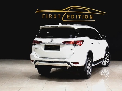 2019 ll Toyota fortuner ll VXR - V6 ll Gcc ll Full Option ll Single Owner-3