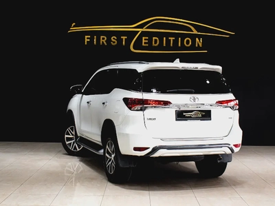 2019 ll Toyota fortuner ll VXR - V6 ll Gcc ll Full Option ll Single Owner-4