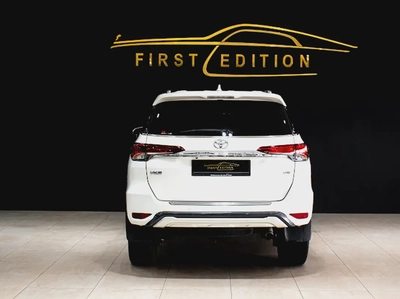 2019 ll Toyota fortuner ll VXR - V6 ll Gcc ll Full Option ll Single Owner-5